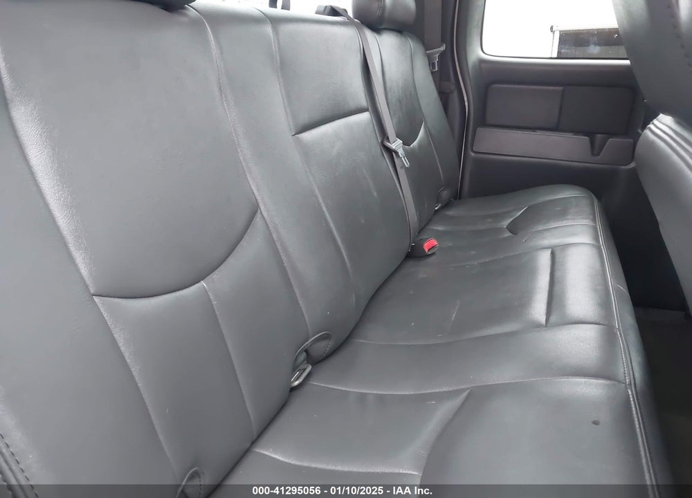 2007 CHEVROLET SILVERADO VIN: 1GCEK19B07Z184324