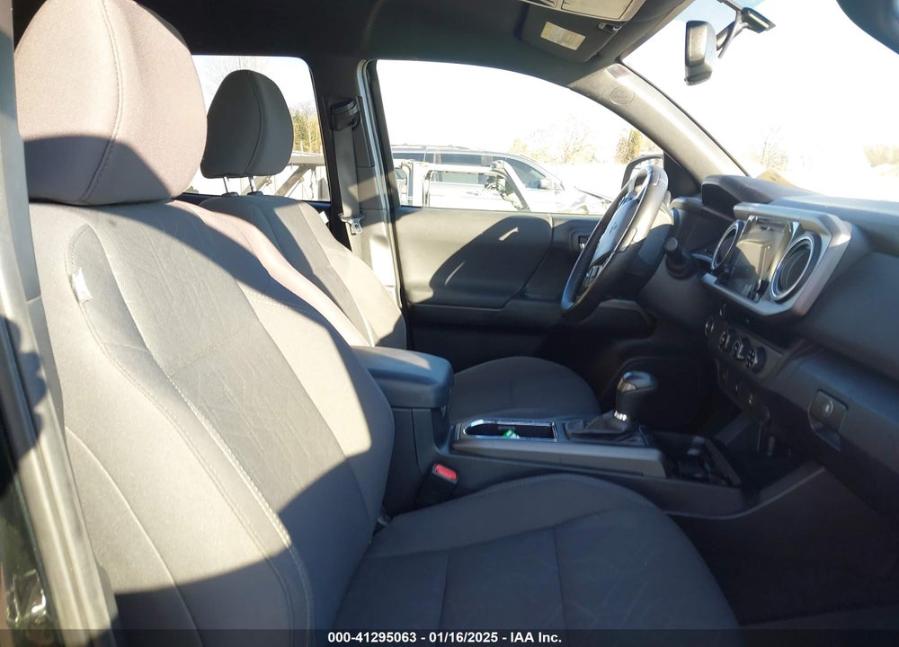 2017 TOYOTA TACOMA VIN: 3TMAZ5CN0HM039064