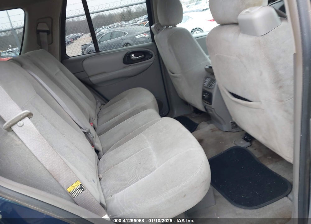 2006 CHEVROLET TRAILBLAZER LS VIN: 1GNDT13S462134560