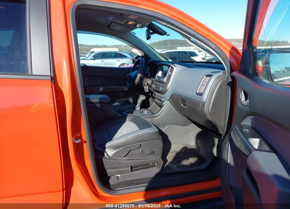 2019 CHEVROLET COLORADO VIN: 1GCGTDEN8K1129652