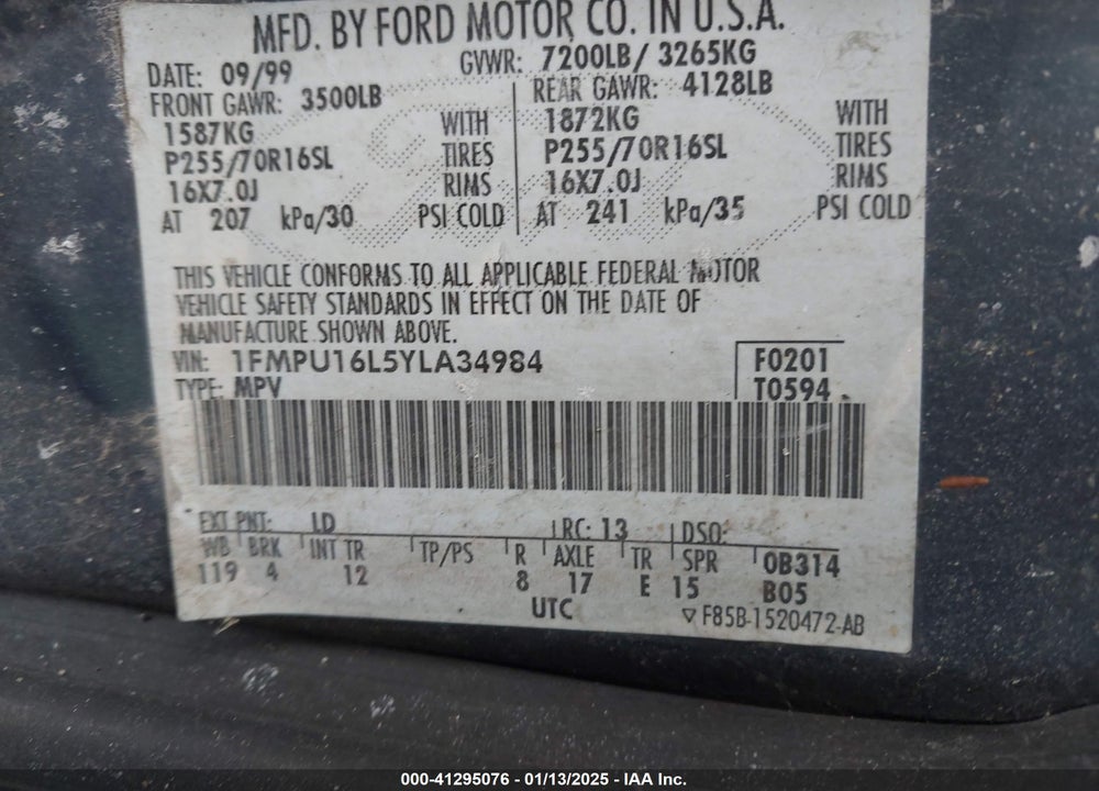 2000 FORD EXPEDITION XLT VIN: 1FMPU16L5YLA34984