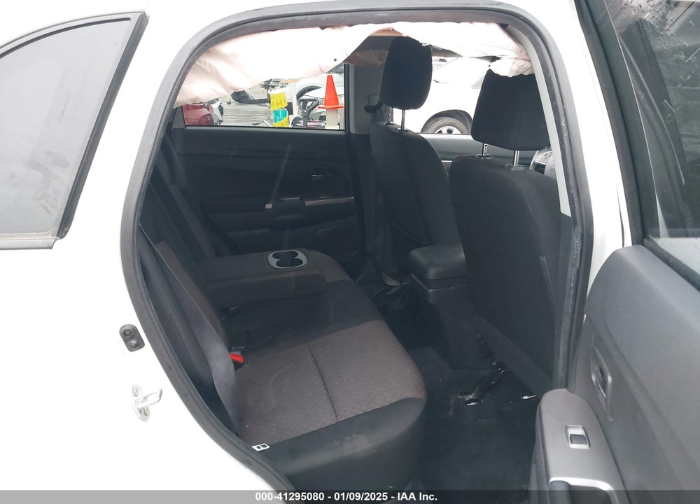 2019 MITSUBISHI OUTLANDER SPORT 2.0 ES VIN: JA4AP3AU9KU002404