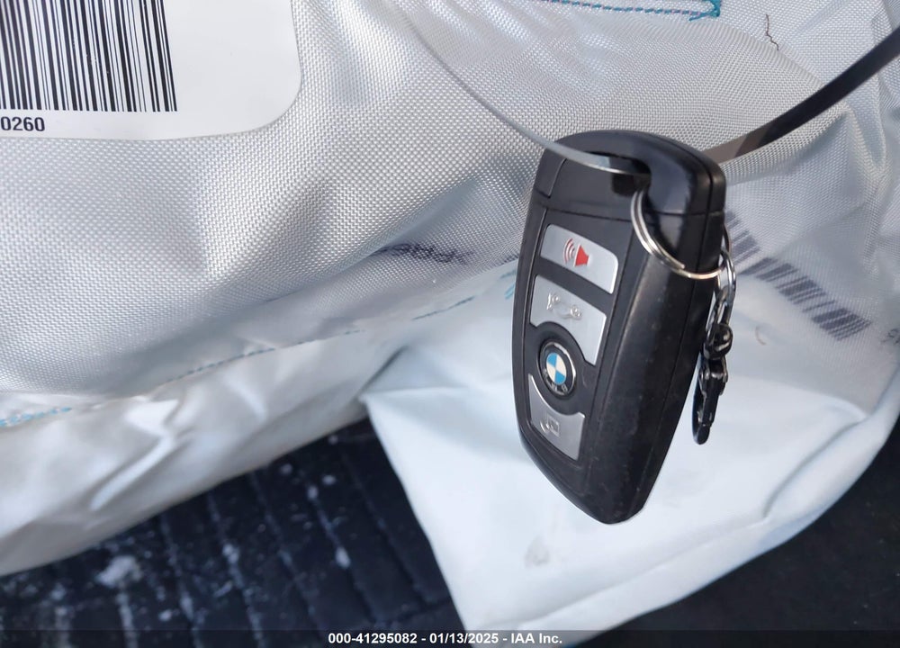 2013 BMW 528I VIN: WBAXH5C53DD114176