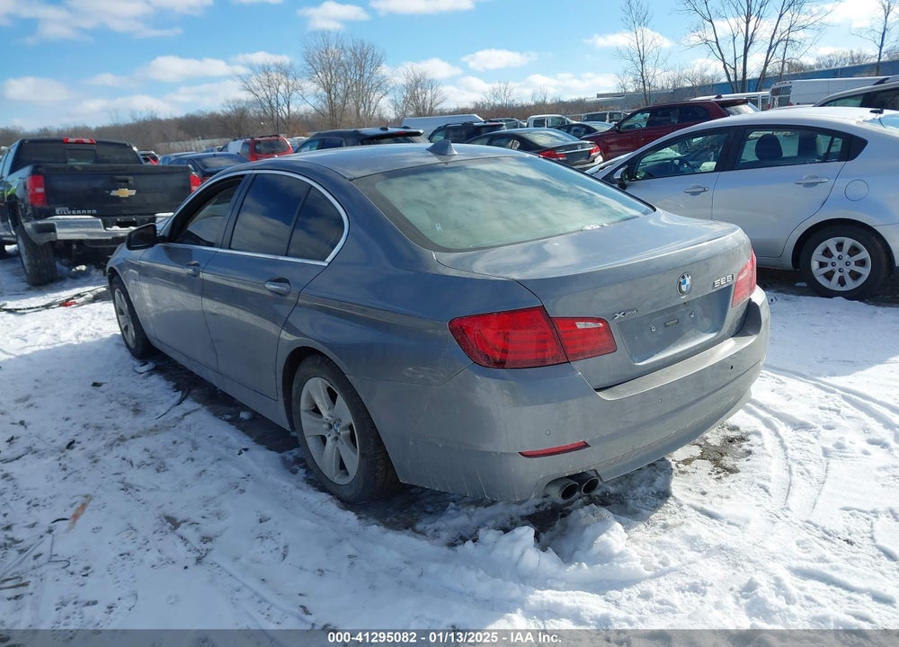 2013 BMW 528I VIN: WBAXH5C53DD114176