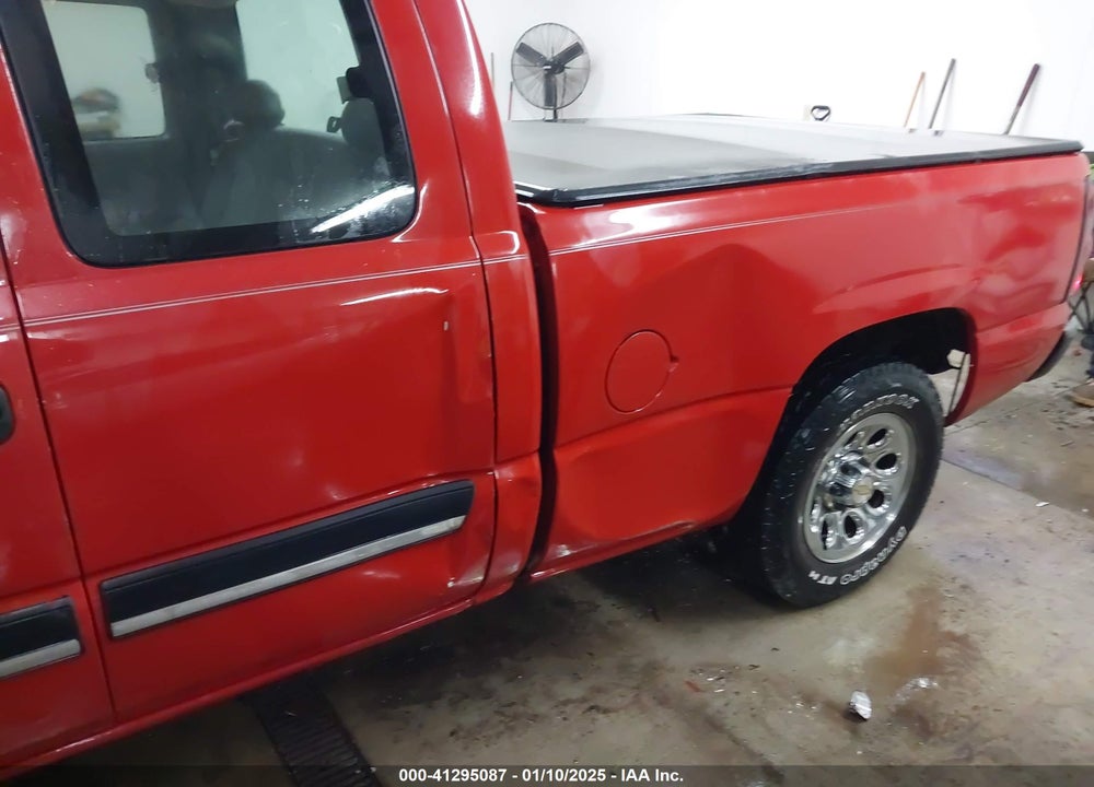 2005 CHEVROLET SILVERADO 1500 VIN: 2GCEC19T251135766