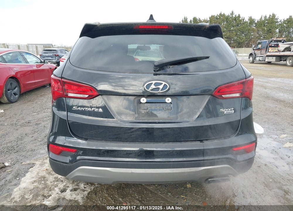2017 HYUNDAI SANTA FE SPORT 2.4L VIN: 5NMZUDLB2HH014090