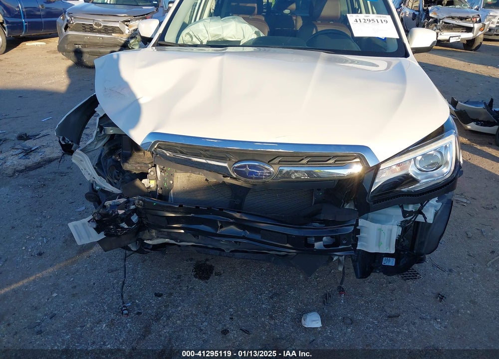 2017 SUBARU FORESTER 2.5I TOURING VIN: JF2SJAWC6HH564120