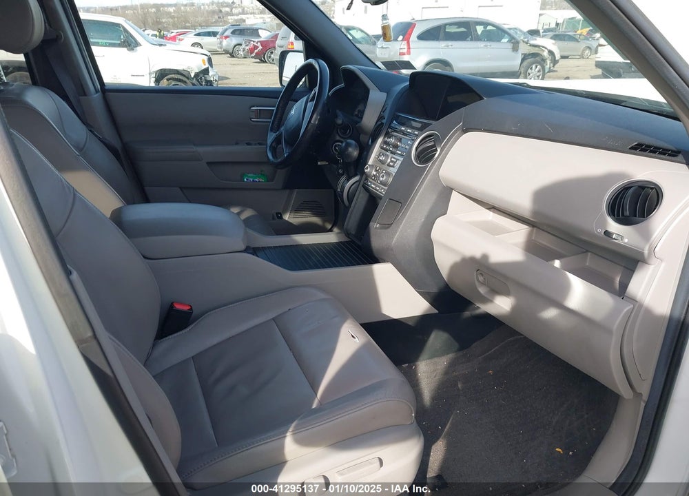 2013 HONDA PILOT EX-L VIN: 5FNYF4H59DB004497