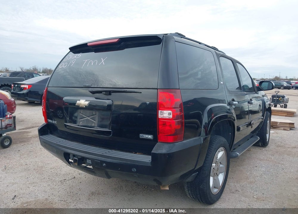 2008 CHEVROLET TAHOE LT VIN: 1GNFC13068R250019