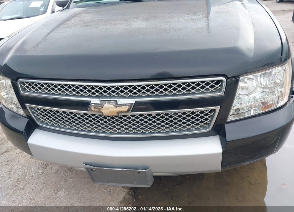 2008 CHEVROLET TAHOE LT VIN: 1GNFC13068R250019