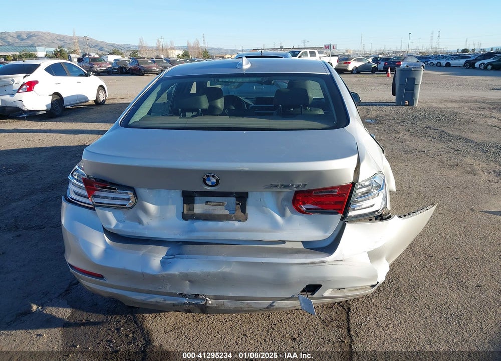 2013 BMW 320I VIN: WBA3B1C53DK129703