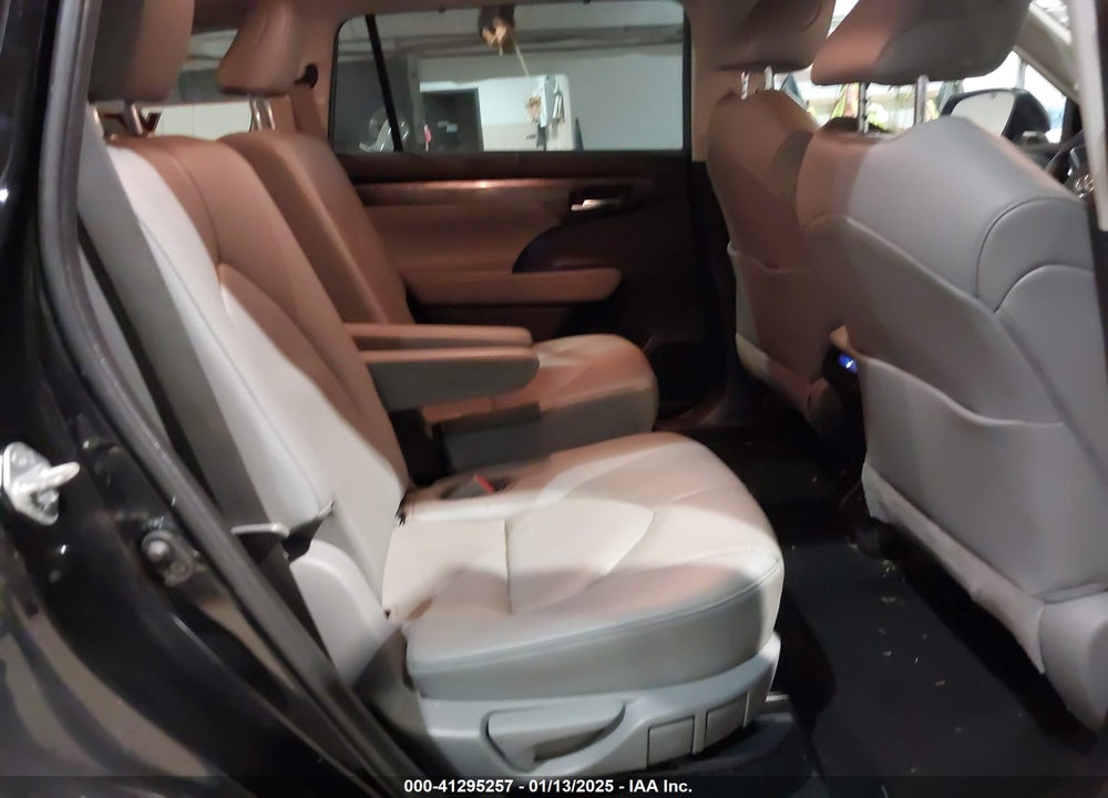 2021 TOYOTA HIGHLANDER HYBRID LIMITED VIN: 5TDXBRCH8MS521016