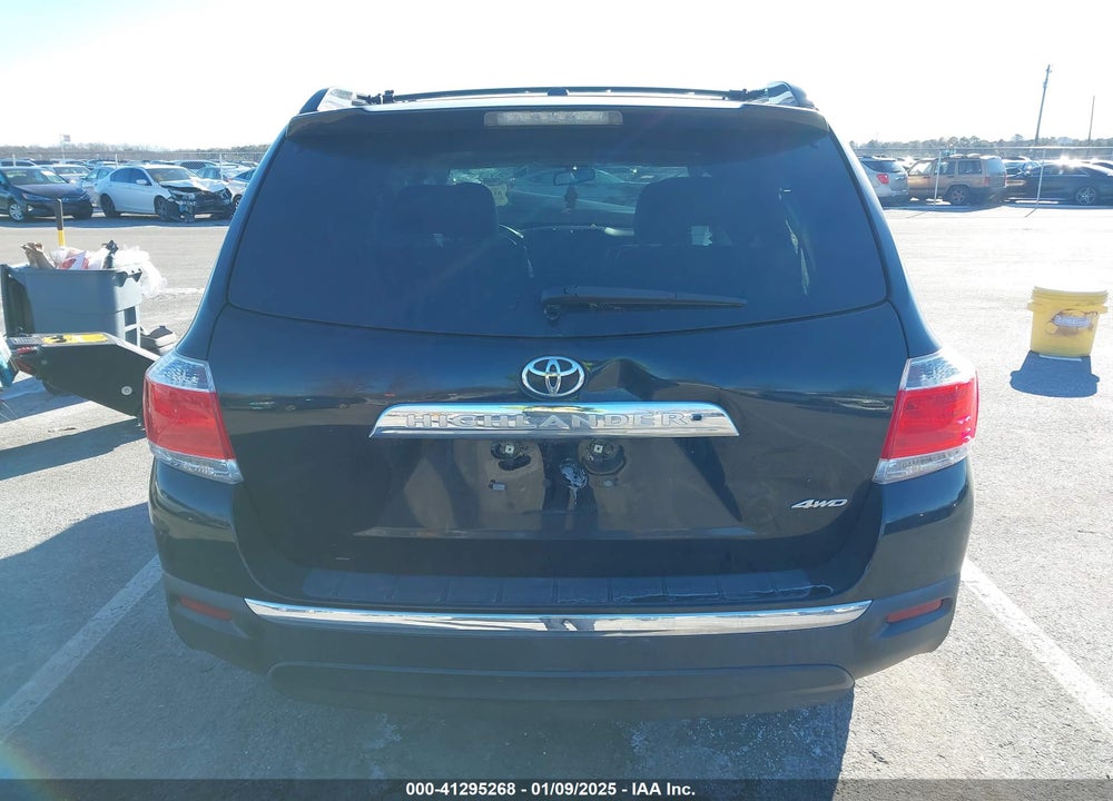 2013 TOYOTA HIGHLANDER VIN: 5TDBK3EH4DS256115