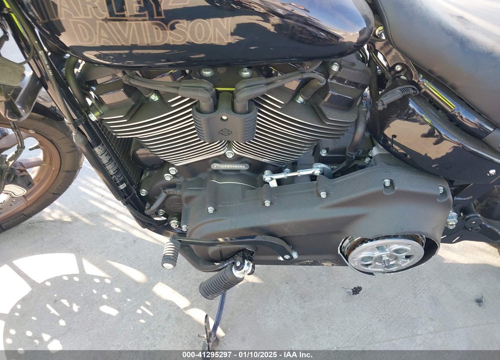 2024 HARLEY-DAVIDSON FXLRST VIN: 1HD1YXZ24RB038020