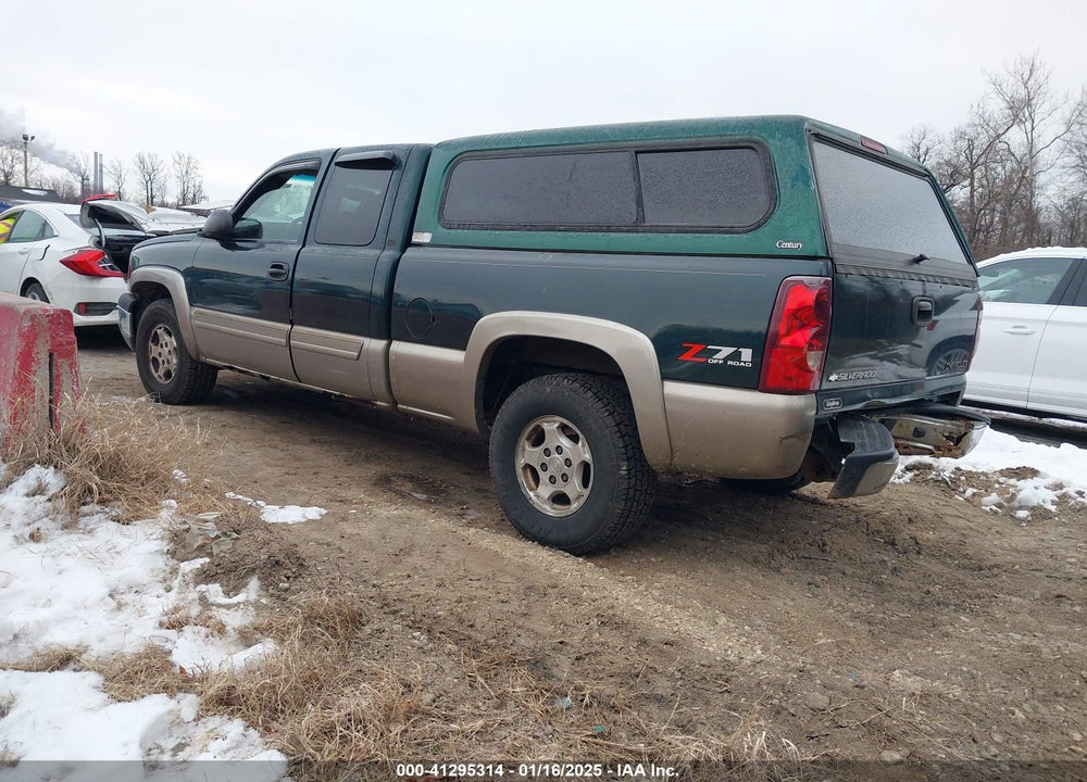 2003 CHEVROLET SILVERADO 1500 LS VIN: 2GCEK19VX31141445
