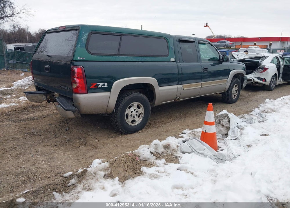 2003 CHEVROLET SILVERADO 1500 LS VIN: 2GCEK19VX31141445