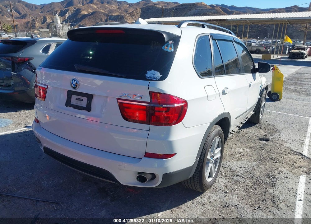 2013 BMW X5 XDRIVE35I/XDRIVE35I PREMIUM/XDRIVE35I SPORT ACTIVITY VIN: 5UXZV4C55D0G52126