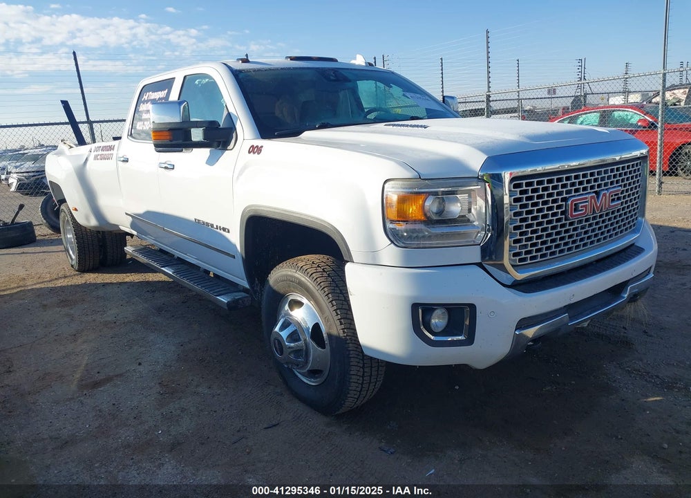 2015 GMC SIERRA 3500HD DENALI VIN: 1GT424E83FF530941