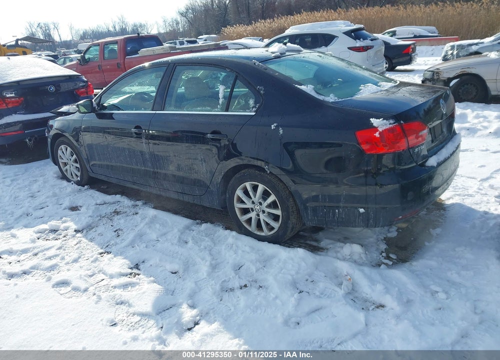 2013 VOLKSWAGEN JETTA 2.5L SE VIN: 3VWDP7AJ0DM355537
