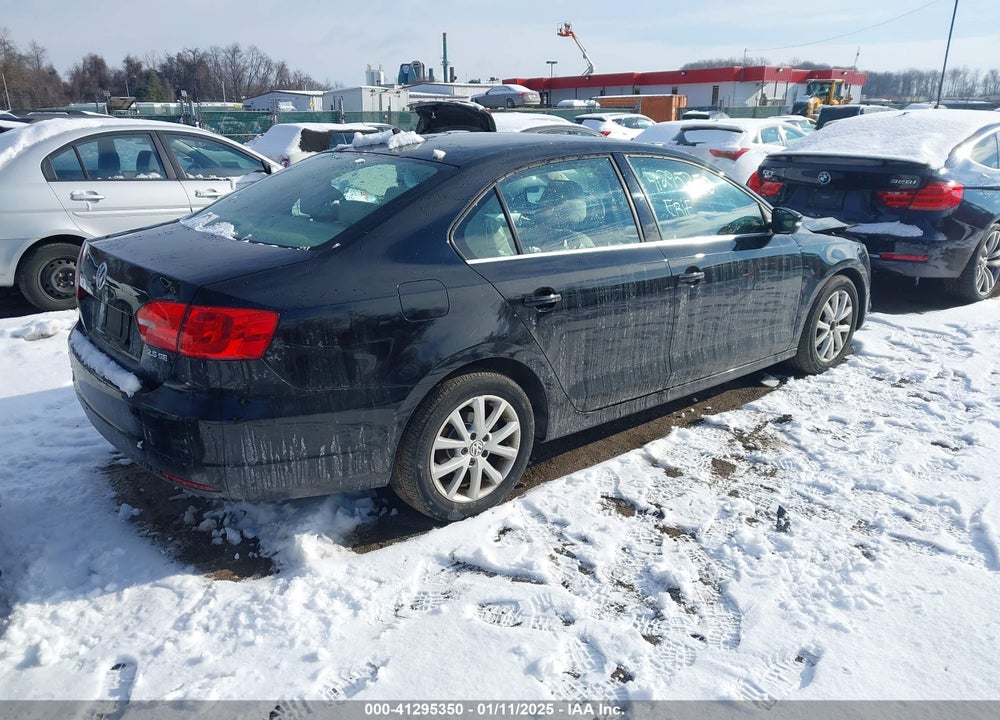 2013 VOLKSWAGEN JETTA 2.5L SE VIN: 3VWDP7AJ0DM355537