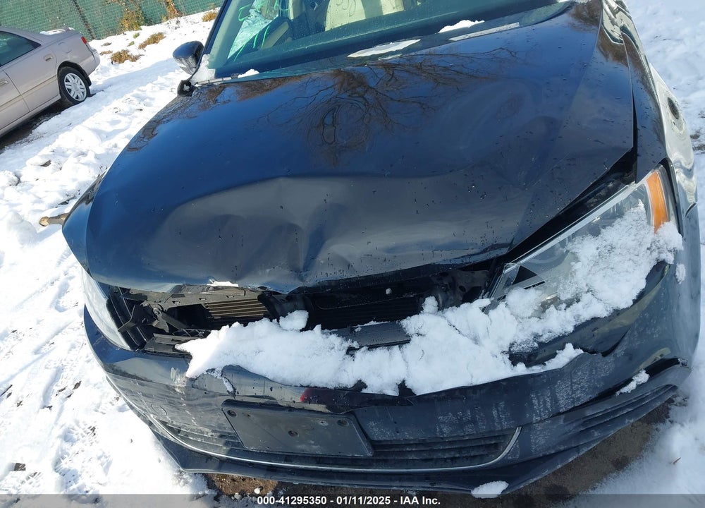 2013 VOLKSWAGEN JETTA 2.5L SE VIN: 3VWDP7AJ0DM355537