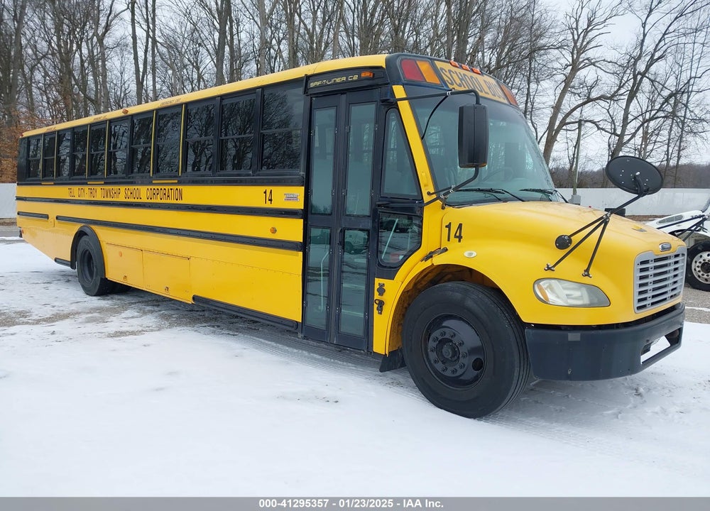 2009 FREIGHTLINER CHASSIS B2B VIN: 4UZABRDTX9CAE2429