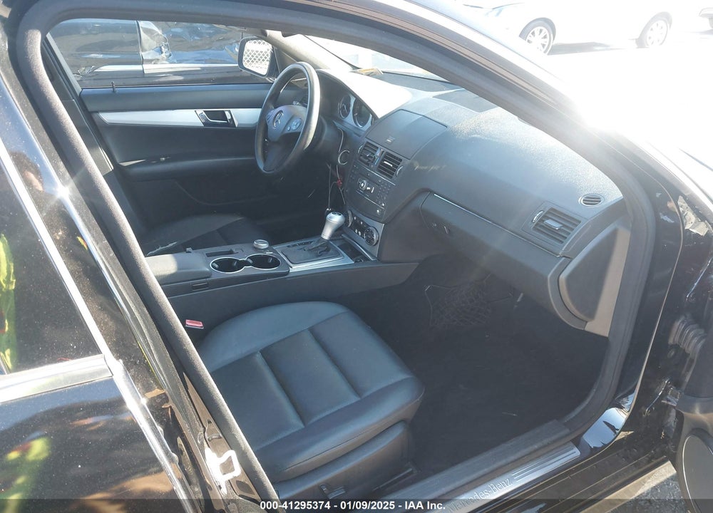 2008 MERCEDES-BENZ C VIN: WDDGF54X58F057584
