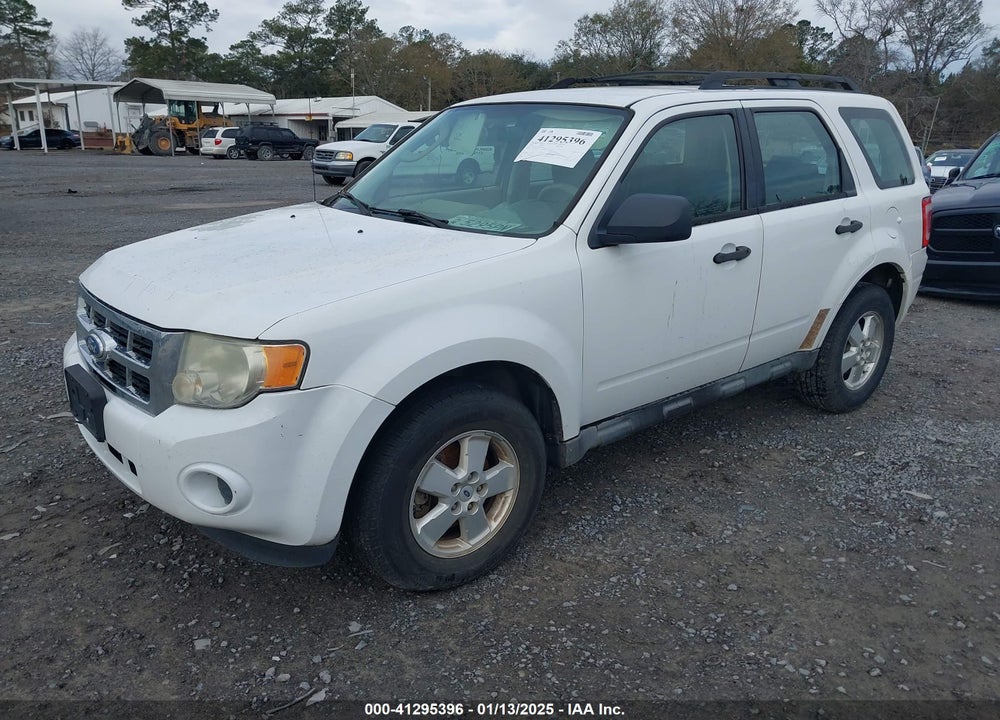 2010 FORD ESCAPE XLS VIN: 1FMCU0C70AKB03284