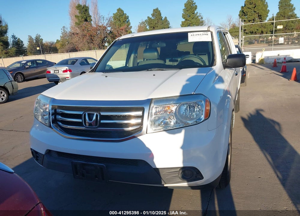 2012 HONDA PILOT LX VIN: 5FNYF3H26CB029680
