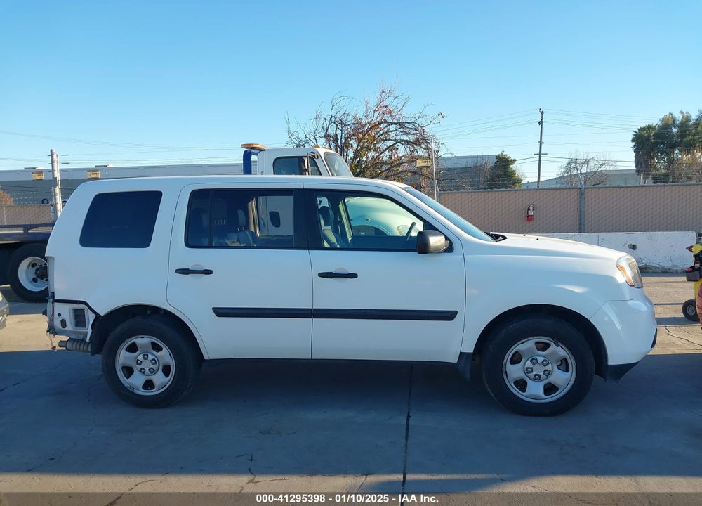 2012 HONDA PILOT LX VIN: 5FNYF3H26CB029680
