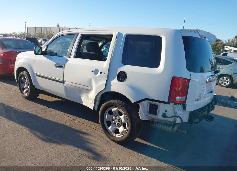 2012 HONDA PILOT LX VIN: 5FNYF3H26CB029680