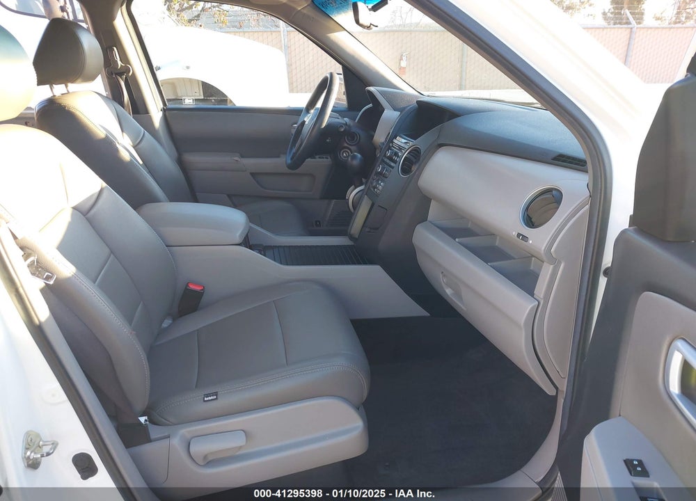 2012 HONDA PILOT LX VIN: 5FNYF3H26CB029680