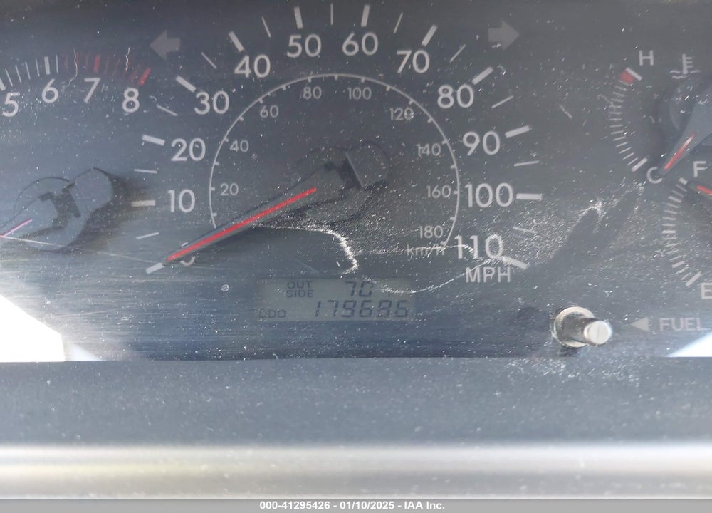 2005 TOYOTA COROLLA LE VIN: 1NXBR32EX5Z421941