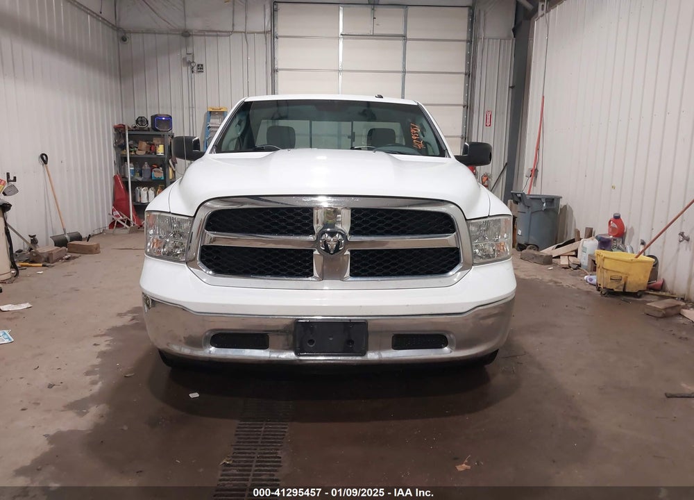 2014 RAM 1500 VIN: 3C6JR7ET1EG132359