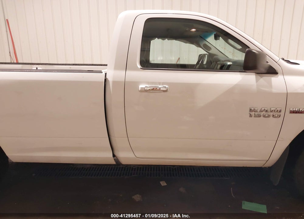 2014 RAM 1500 VIN: 3C6JR7ET1EG132359