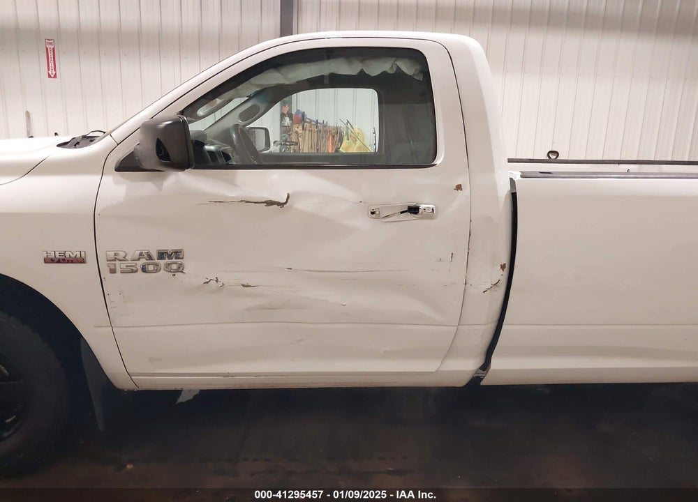 2014 RAM 1500 VIN: 3C6JR7ET1EG132359