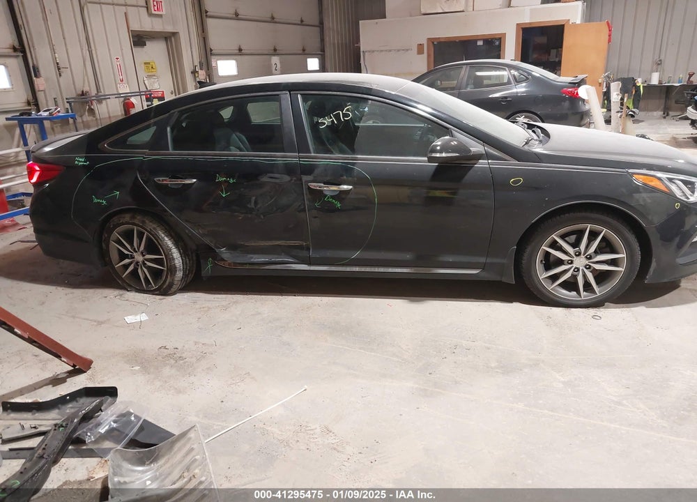2015 HYUNDAI SONATA SPORT 2.0T VIN: 5NPE34AB3FH156923