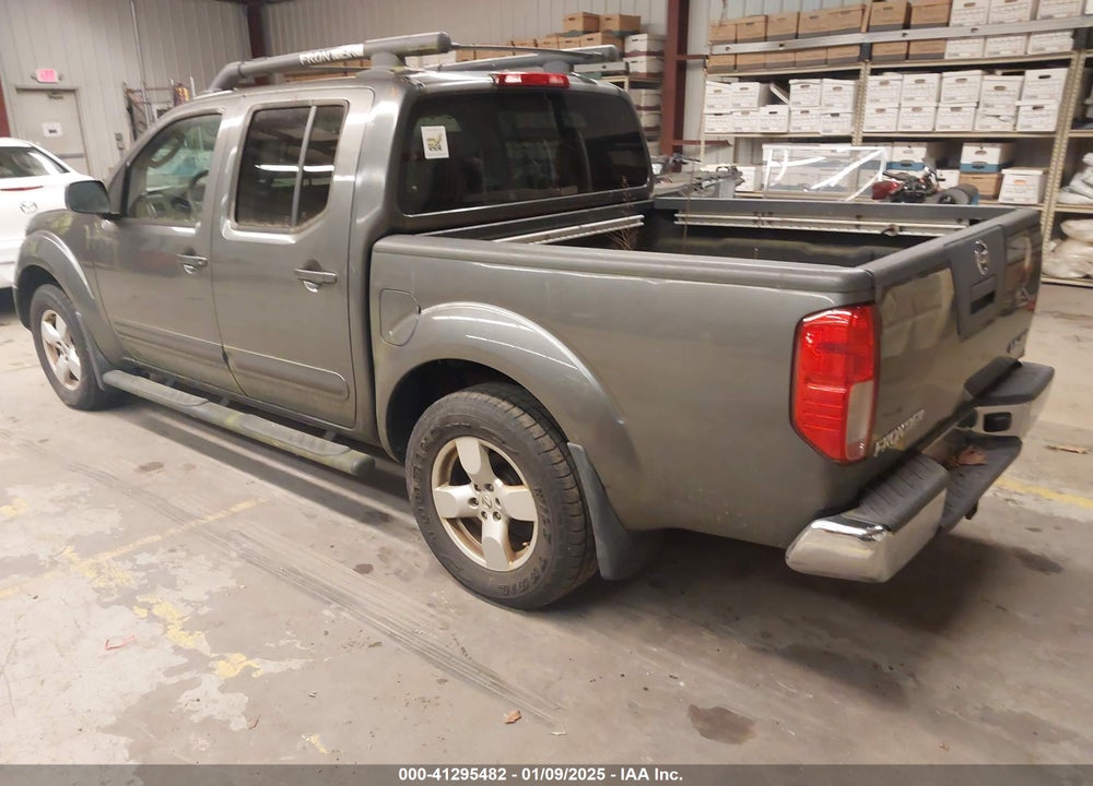2006 NISSAN FRONTIER LE VIN: 1N6AD07W26C472353
