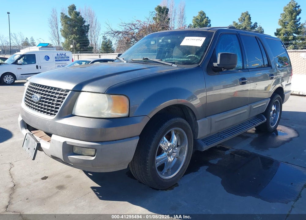 2003 FORD EXPEDITION XLT VIN: 1FMRU15W13LA29181