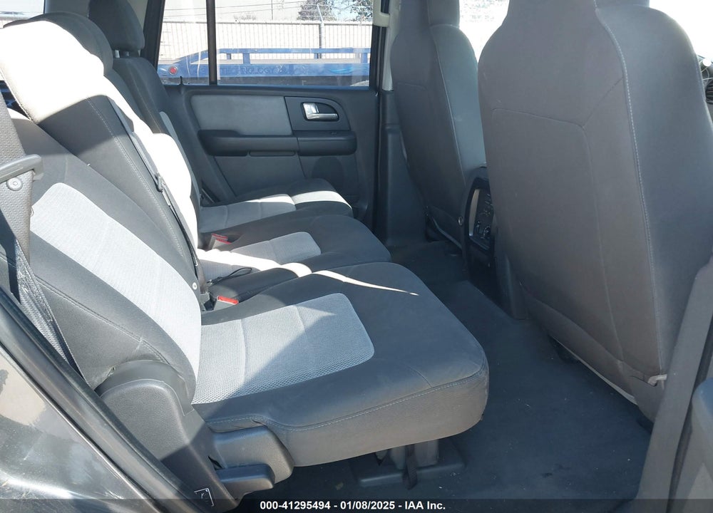 2003 FORD EXPEDITION XLT VIN: 1FMRU15W13LA29181