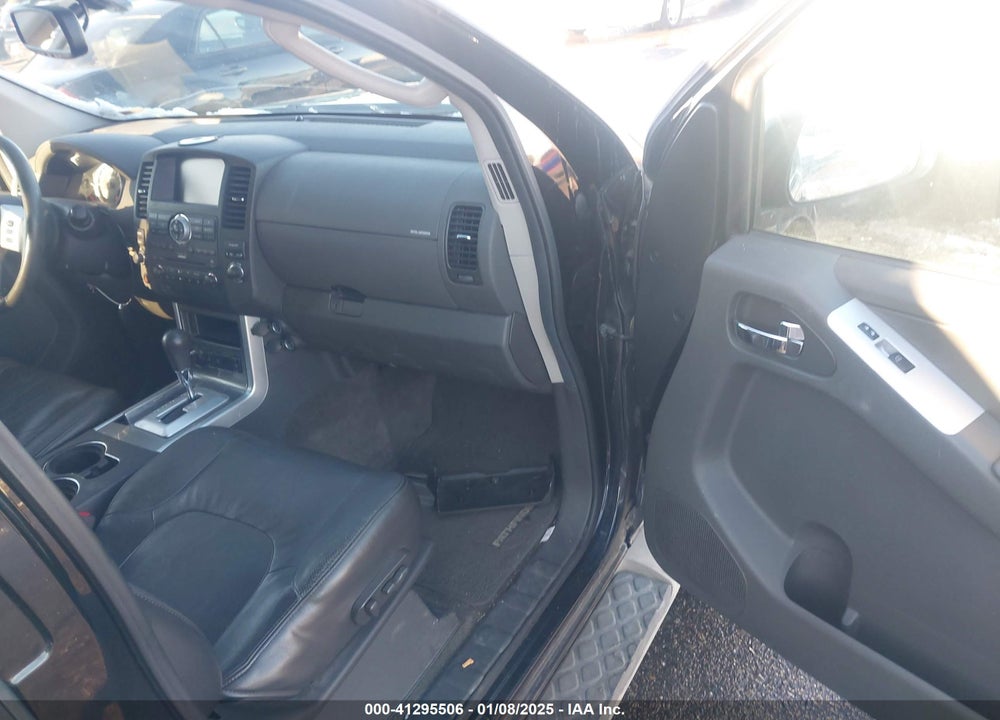 2011 NISSAN PATHFINDER SILVER VIN: 5N1AR1NB7BC603387