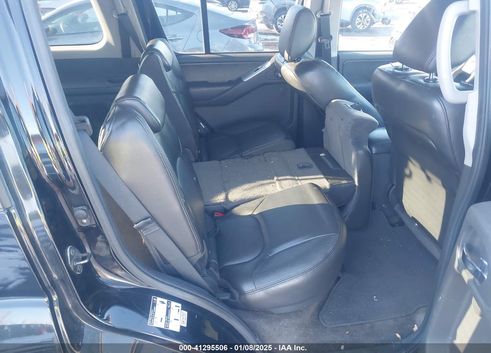 2011 NISSAN PATHFINDER SILVER VIN: 5N1AR1NB7BC603387