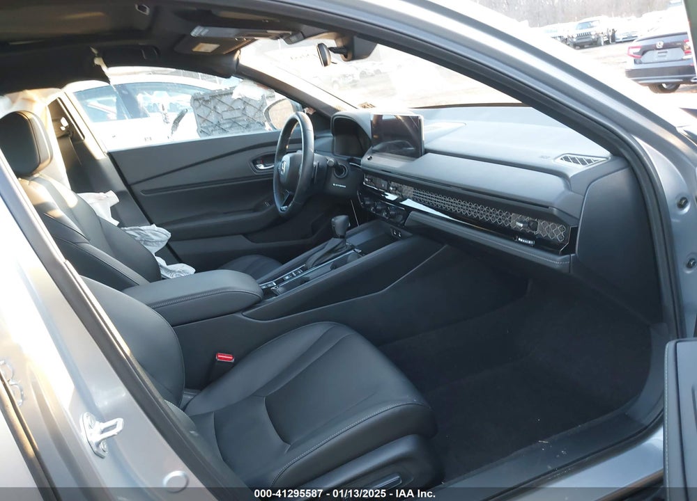 2024 HONDA ACCORD HYBRID SPORT-L VIN: 1HGCY2F79RA019306