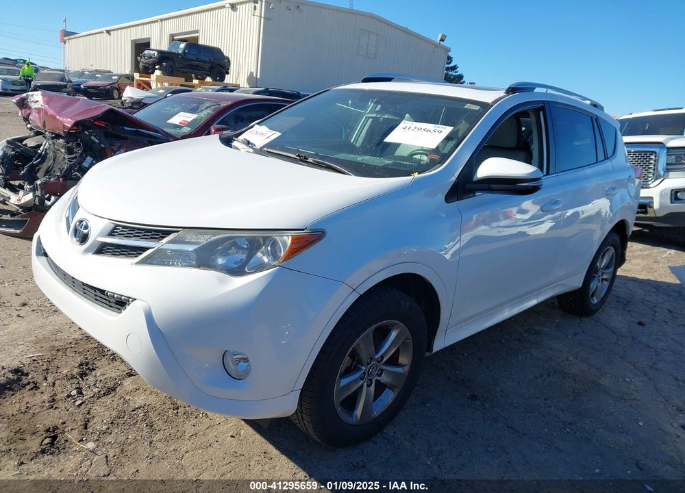 2015 TOYOTA RAV4 XLE VIN: 2T3WFREV4FW171145
