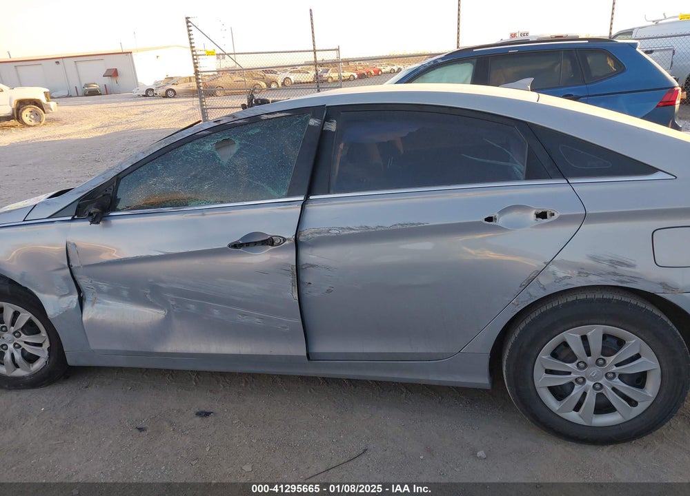 2012 HYUNDAI SONATA GLS VIN: 5NPEB4AC3CH475262