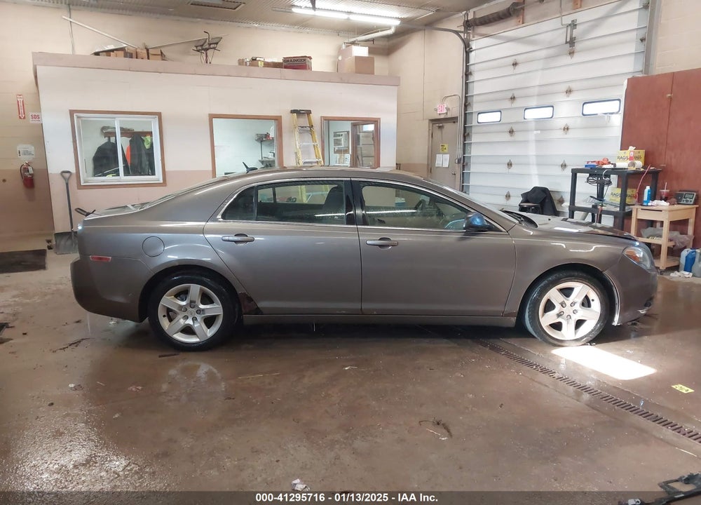 2011 CHEVROLET MALIBU VIN: 1G1ZB5E19BF217913