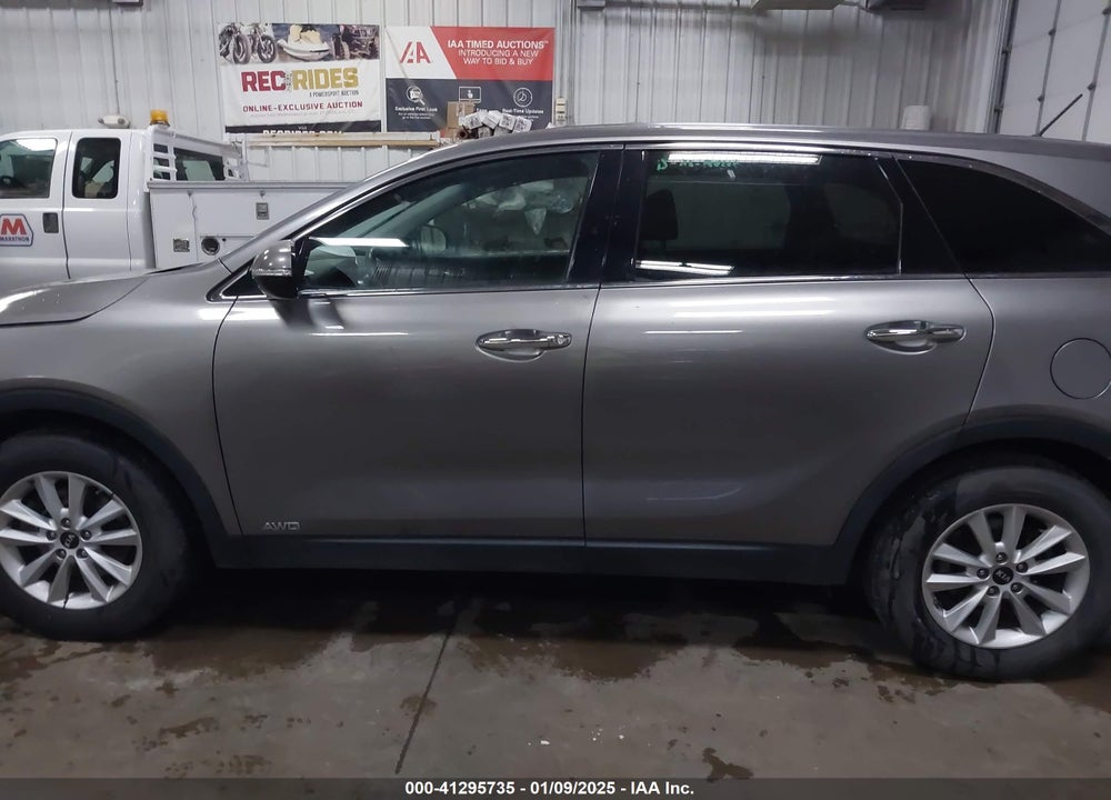 2019 KIA SORENTO 2.4L LX VIN: 5XYPGDA37KG509638
