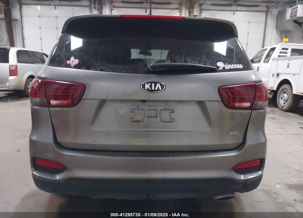 2019 KIA SORENTO 2.4L LX VIN: 5XYPGDA37KG509638