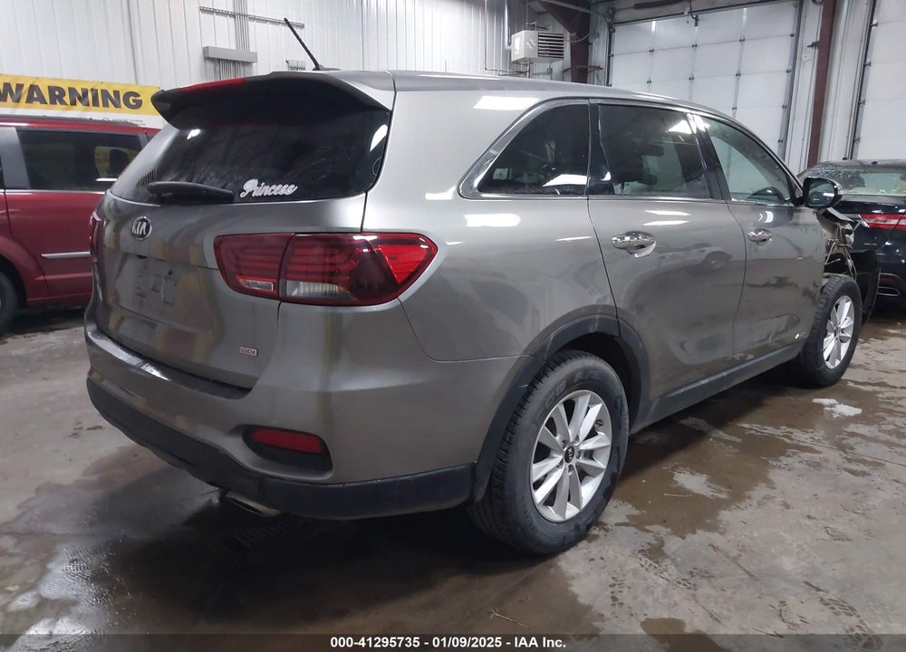 2019 KIA SORENTO 2.4L LX VIN: 5XYPGDA37KG509638