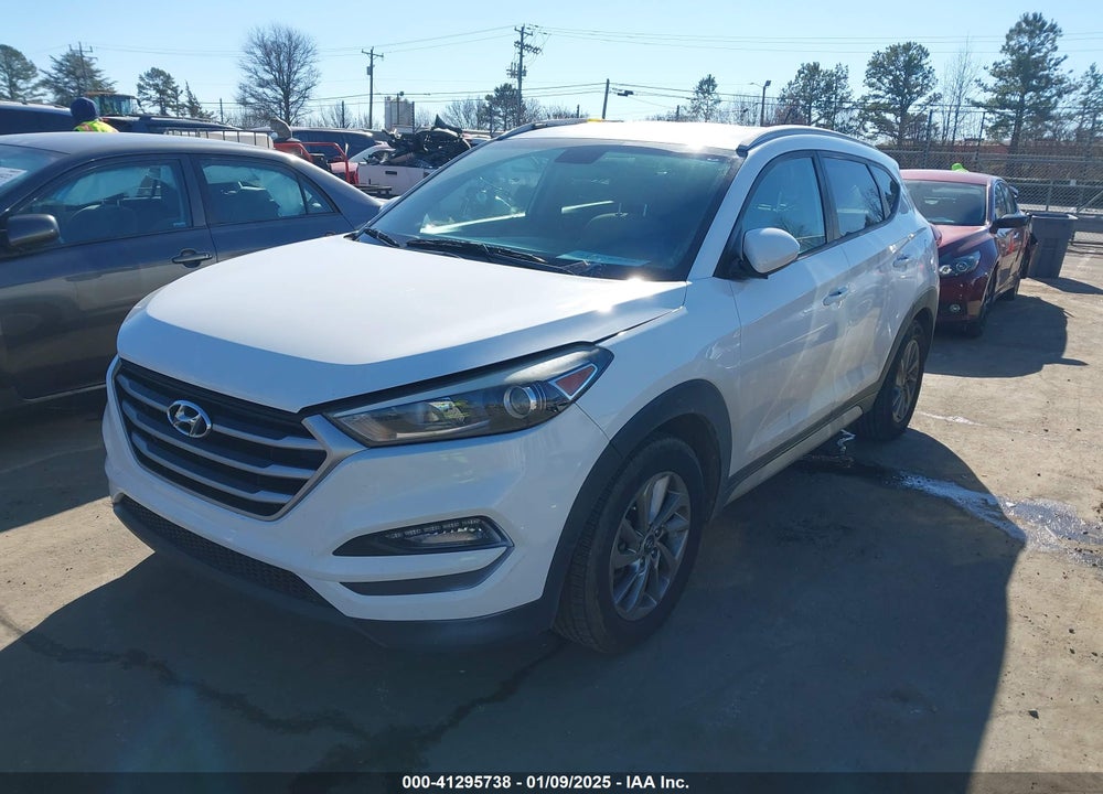 2017 HYUNDAI TUCSON SE VIN: KM8J3CA48HU406509